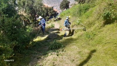 Dirección Desconcentrada de Cultura de Cusco encabezó faena de limpieza en el sector de Paqlachapata, importante tramo del Camino Qhapaq Ñan