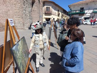 Exposición fotográfica muestra impactante sistema vial andino Qhapaq Ñan en homenaje al Cusco